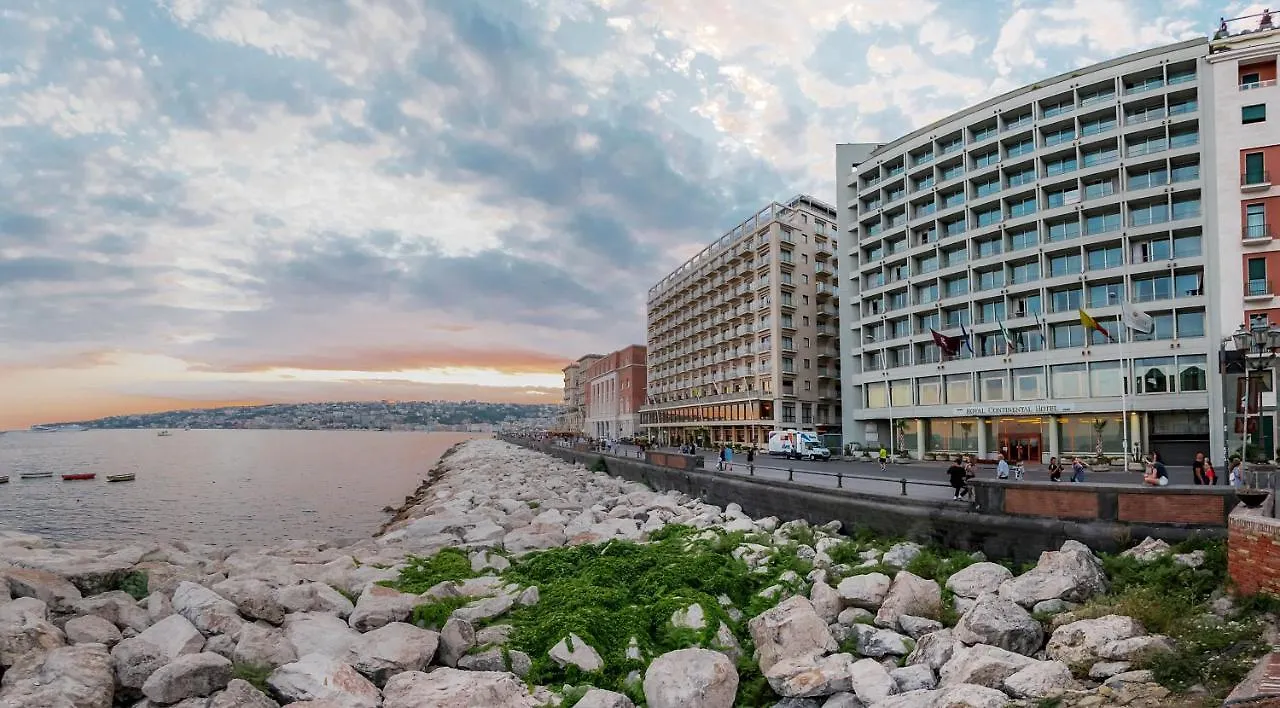 Hotel Royal Continental Nápoles