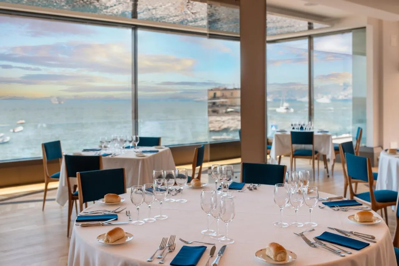 Hotel Royal Continental Naples 4*,