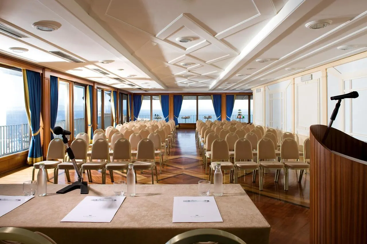 Hotel Royal Continental Naples