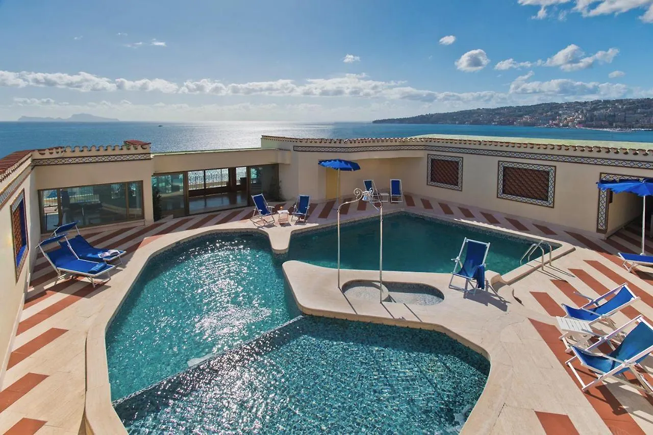 Hotel Royal Continental Naples